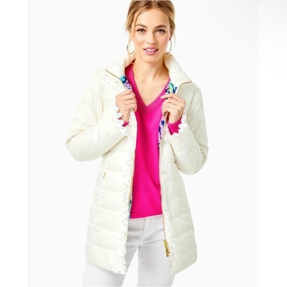 Lilly Pulitzer Jackets & Blazers - Lilly Pulitzer Women's White Ruffle Down Preppy Soft Girl Puffer Jacket Size 2